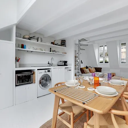 Cosy And Atypical Marais Balcony - 1 Bdr 2 P * باريس