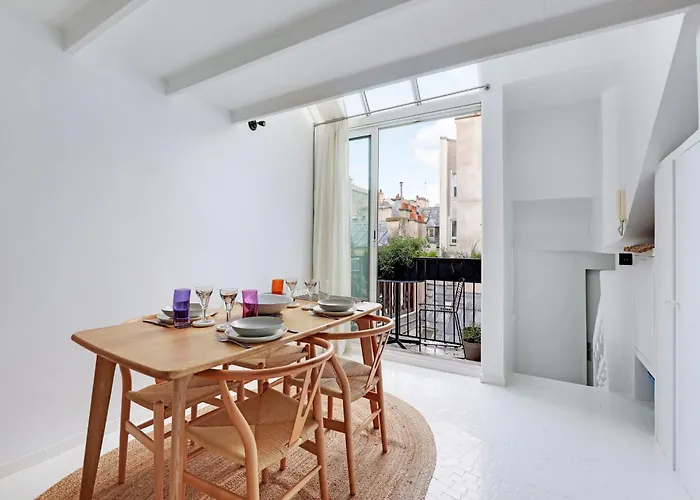 Cosy And Atypical Marais Balcony - 1 Bdr 2 P