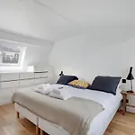 Daire Cosy And Atypical Marais Balcony - 1 Bdr 2 P *